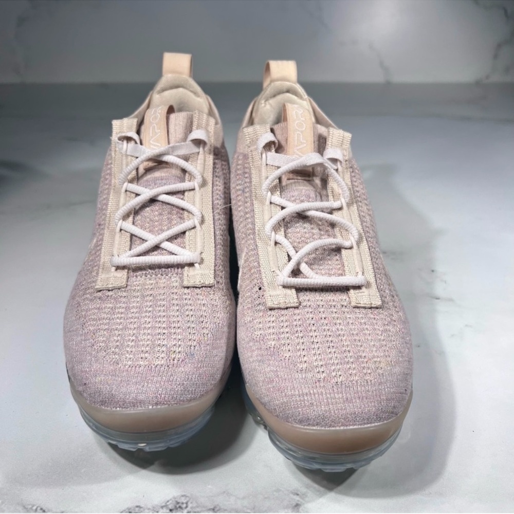 Nike Vapormax 2021 FK Oatmeal White Phantom Athletic Running Sneakers DC9454-101 - Picture 2 of 9